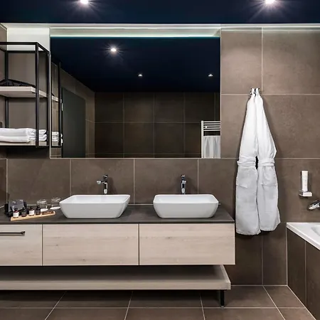 Lua Boutique Roomz- Adults Only Hotel *